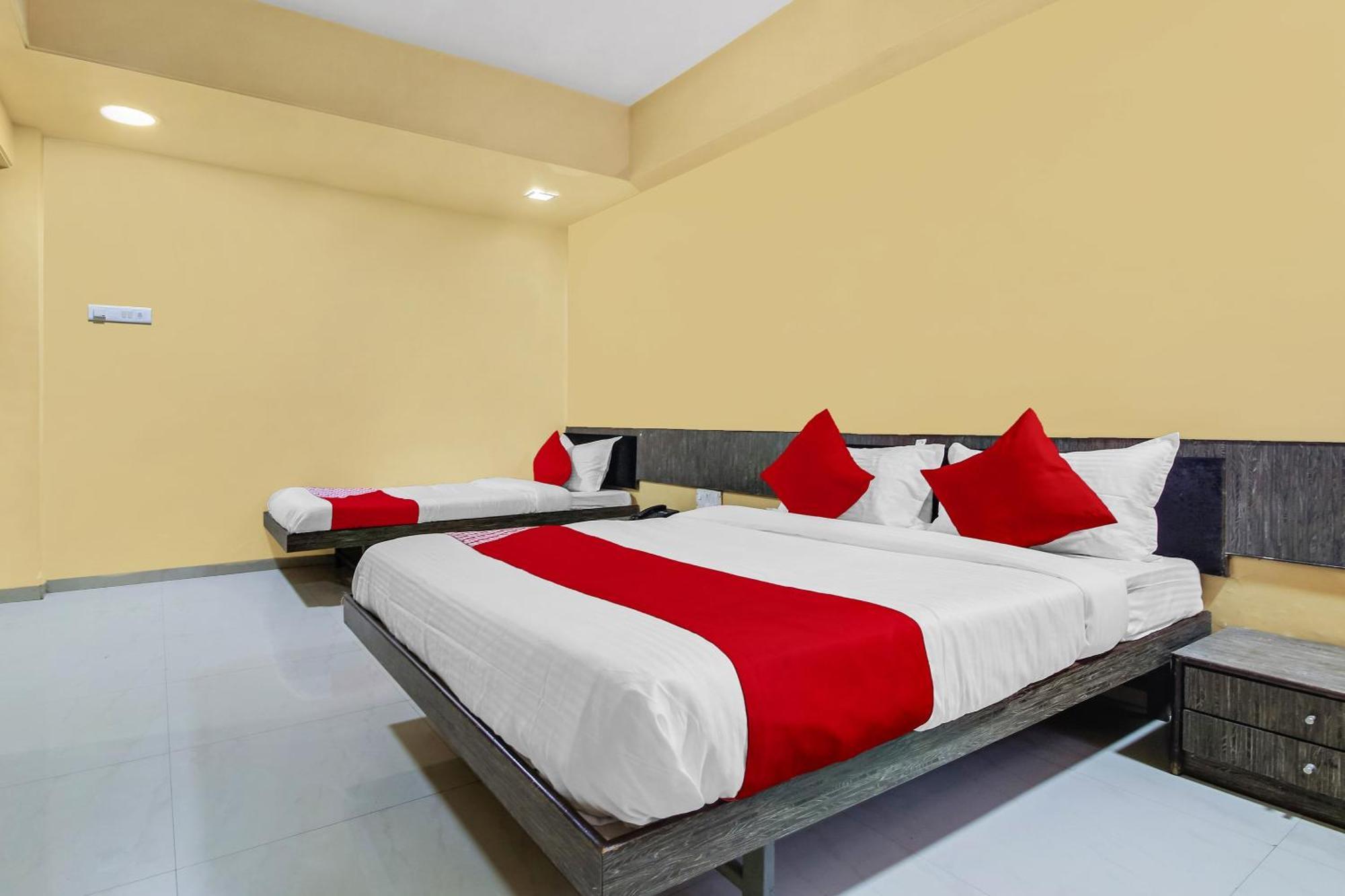 Hotel O Priyanka Residency Solapur Exterior foto