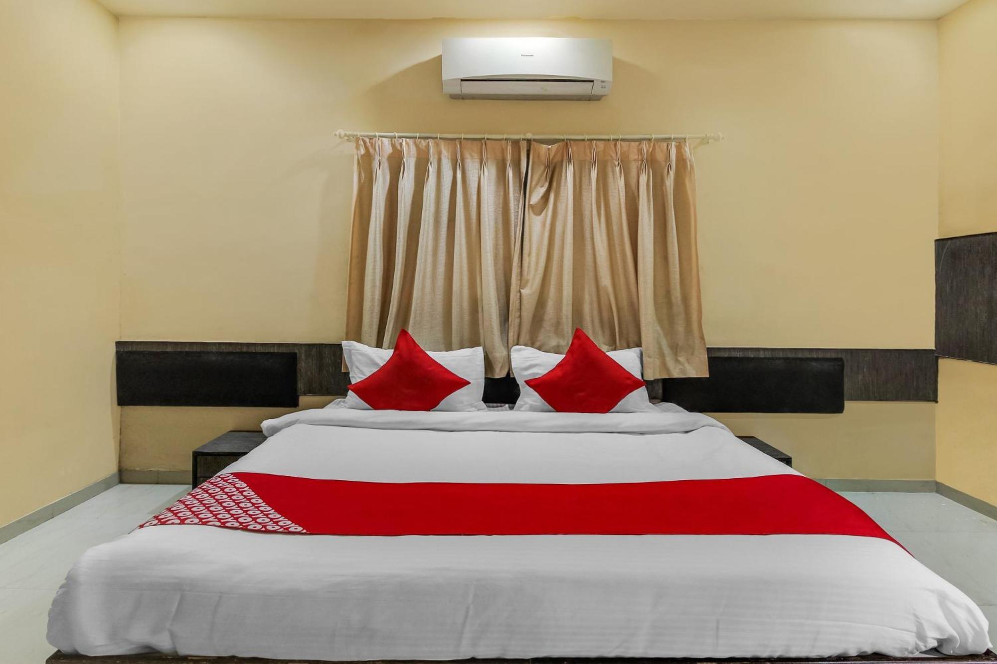 Hotel O Priyanka Residency Solapur Exterior foto